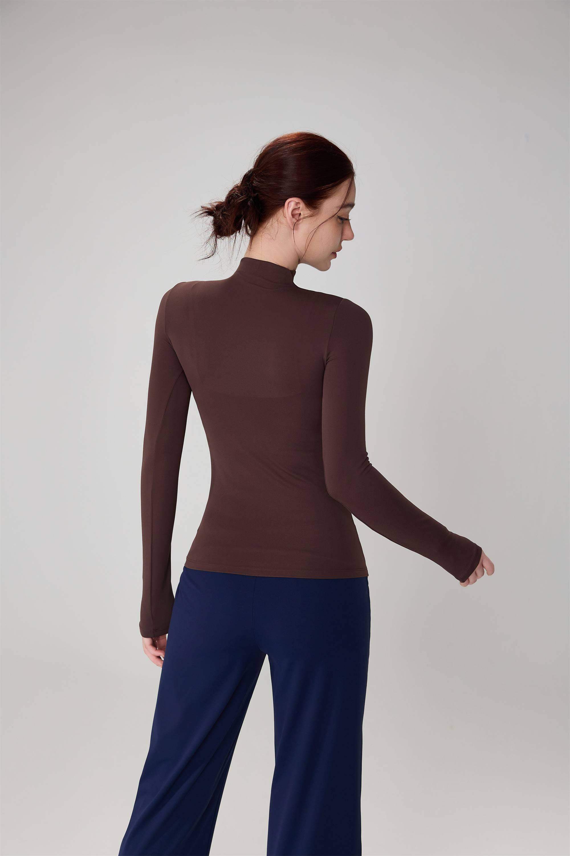 Fitted Stand-Collar Yoga Long Sleeve Top