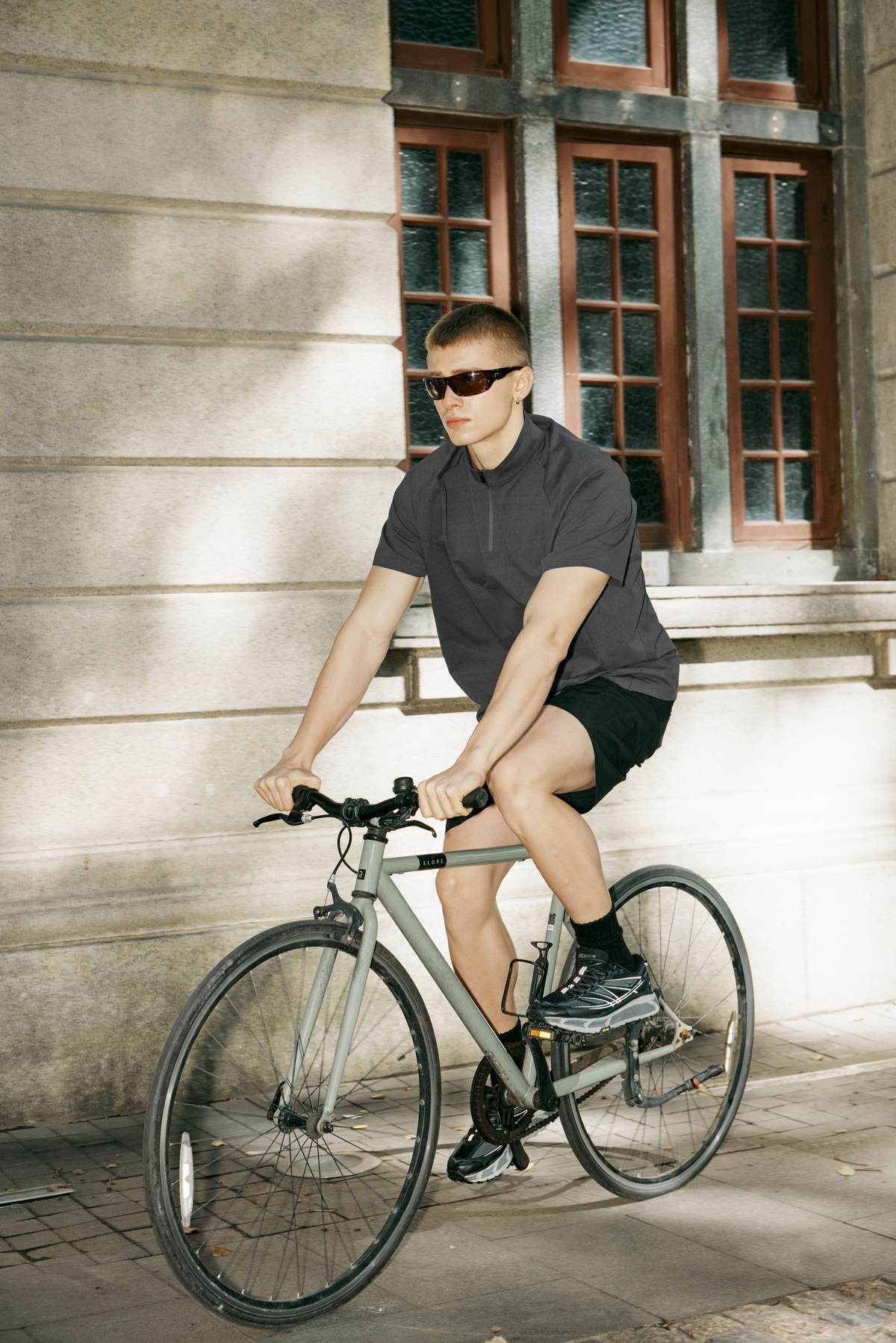 UPF 50+ Ultrasonic Bonded Zip-Up Sports Tee