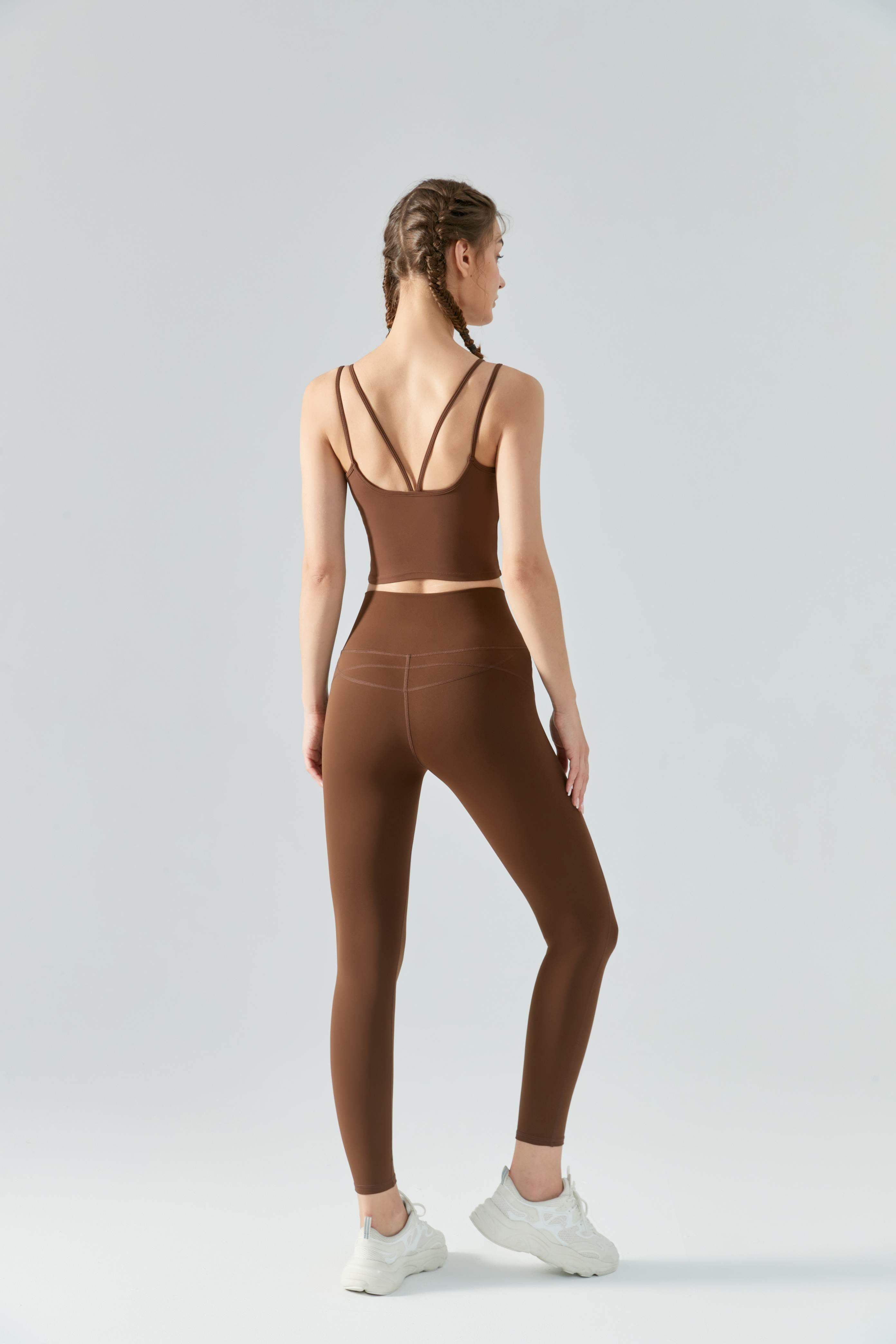 Seamless Sports Bra With Build-In Pads